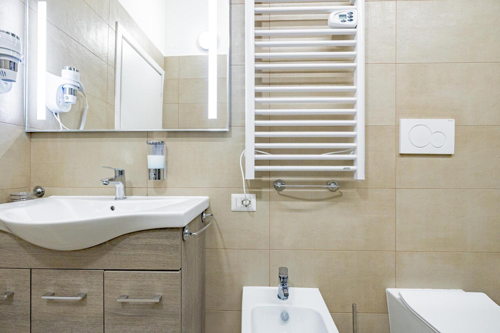 Appartement Torre Di Nolo - Metro Station Turro M1 Milan